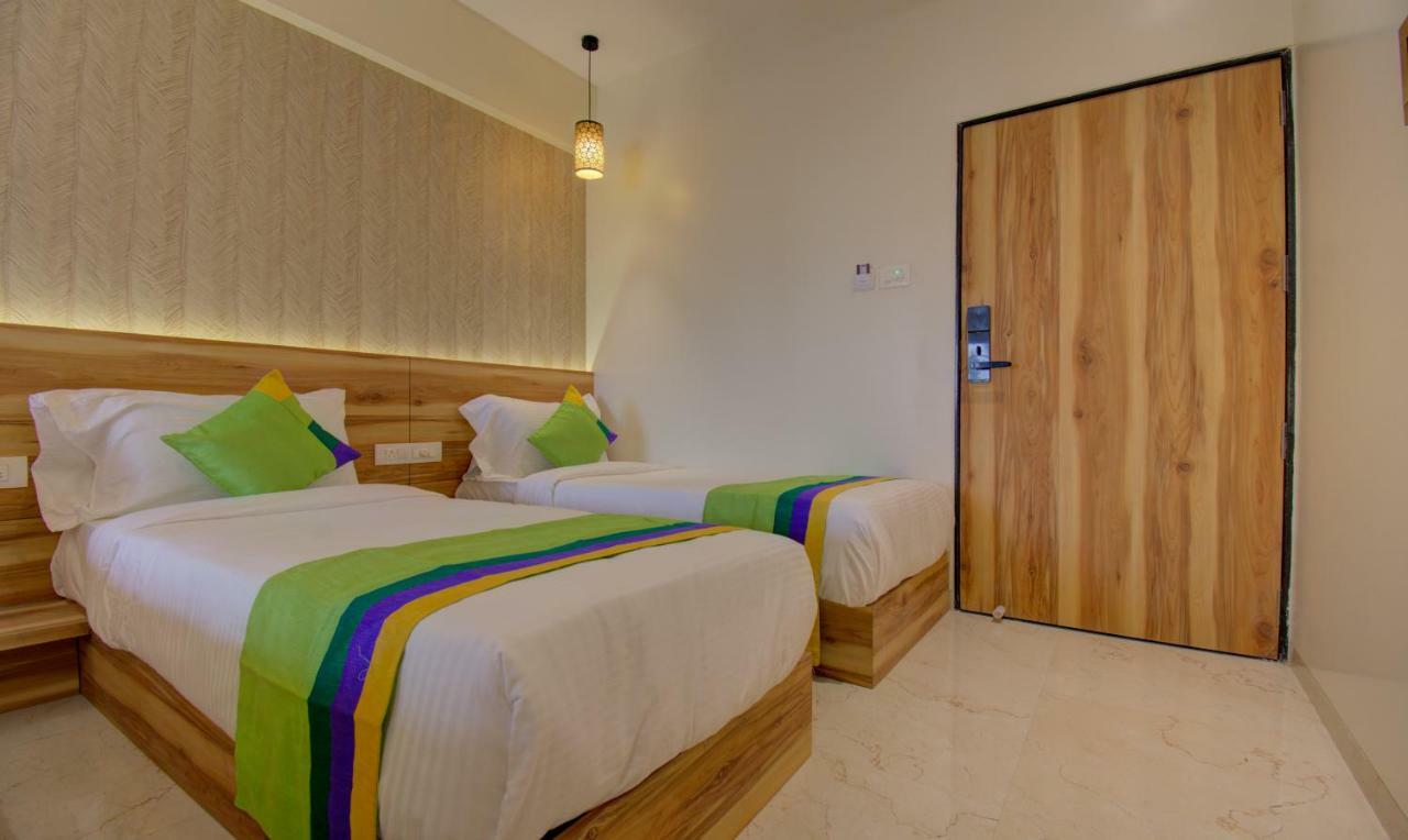 Hotel Amisha International سورات المظهر الخارجي الصورة