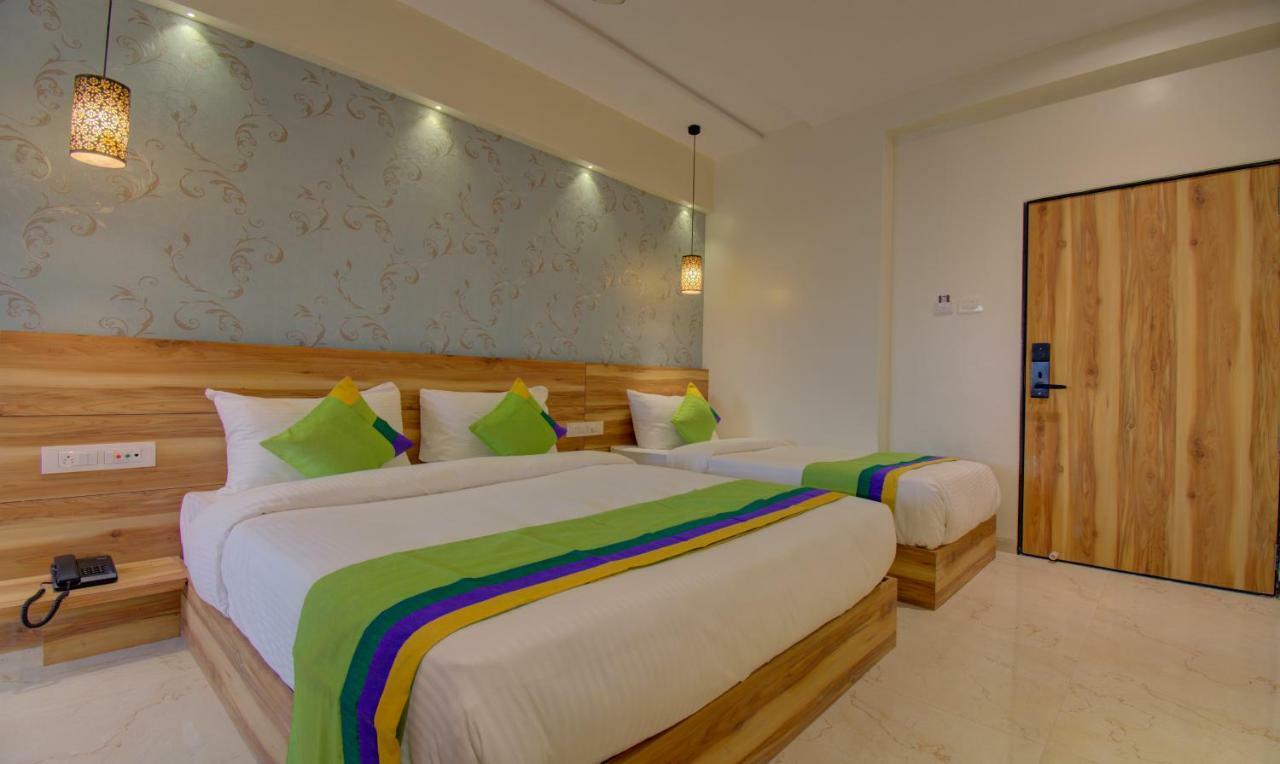 Hotel Amisha International سورات المظهر الخارجي الصورة